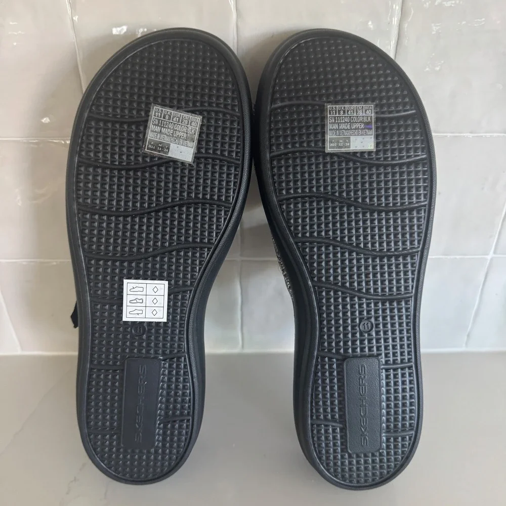 Skechers Foamies Arch Fit Footsteps Sandals Women 11 Black Rhinestone NEW